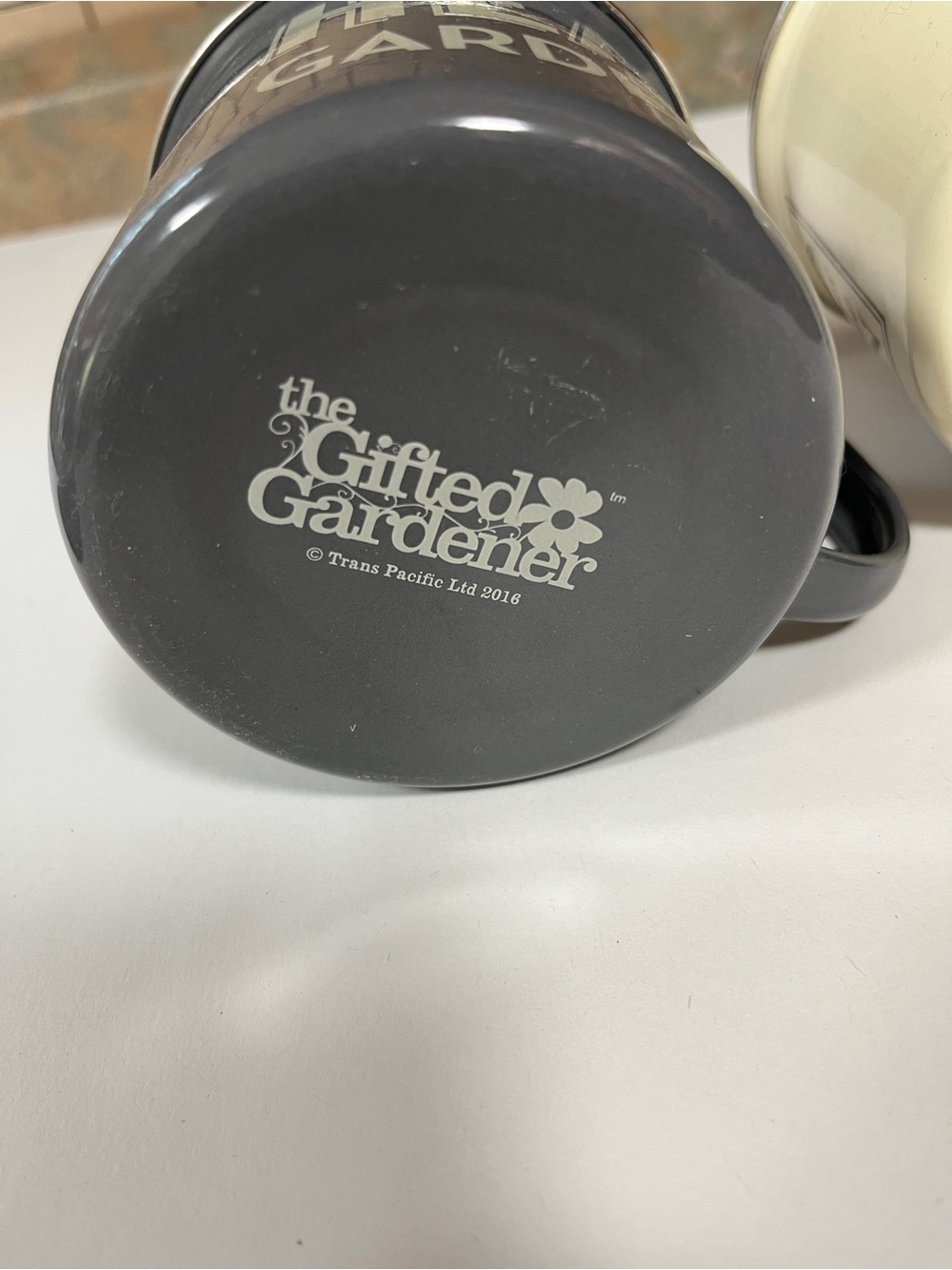 Set by of 2 coffee mugs